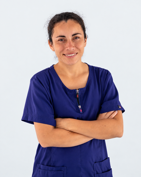 Victoria Stuardo Tabilo, Kinesióloga de Clínica Adhara
